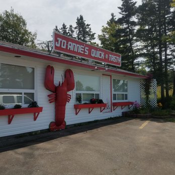 Jo-Anne's Quick-N-Tasty - Outside - Seafood Near Me - Yarmouth, Nova Scotia