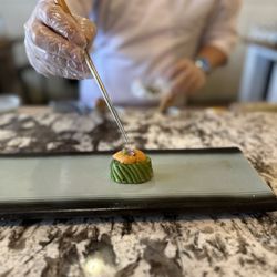 Itto Sushi - Watching a master at work