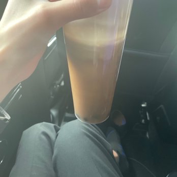 OneZo - What they call"Cheese Foam Peach Oolong Tea" - Bubble Tea Near Me - Cambridge, Massachusetts