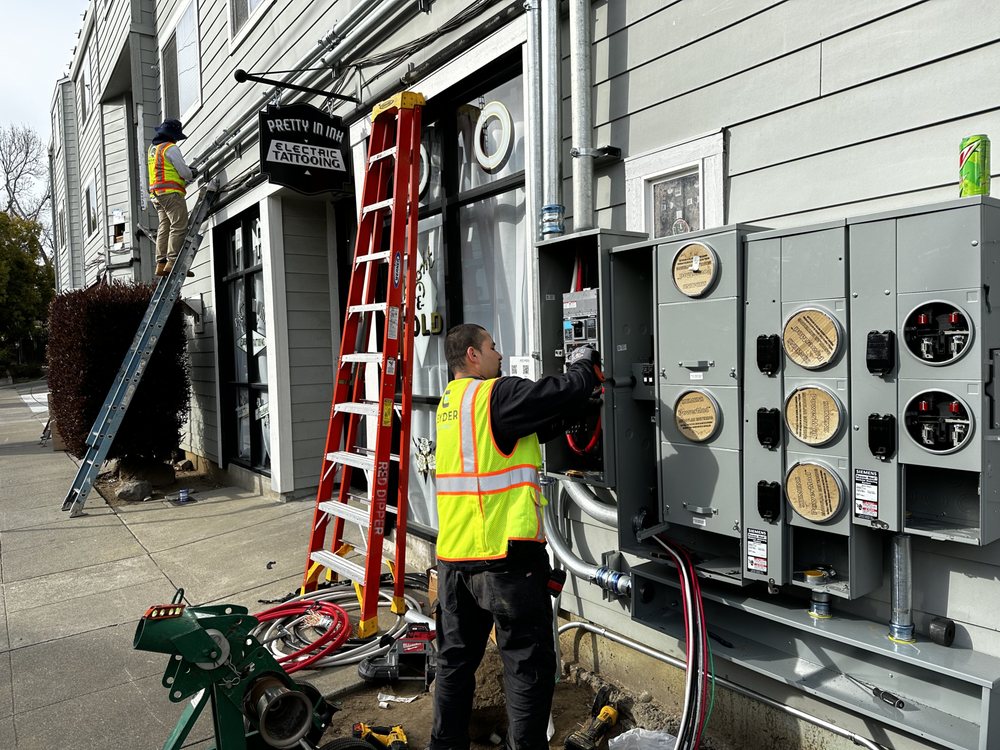 Slide of Flash Electrical Services