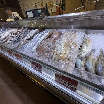 T Market - Fresh Seafood 8/26 - International Grocery Near Me - Natick, Massachusetts