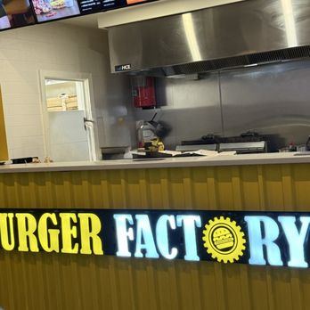 Burger Factory - Inside - Burgers Near Me - Montreal, Quebec Burger Factory - Inside - Burgers Near Me - Montreal, Quebec