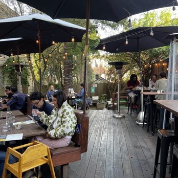 Brioche Bakery & Cafe - Patio dining area - Breakfast & Brunch Near Me - San Francisco, California Brioche Bakery & Cafe - Patio dining area - Breakfast & Brunch Near Me - San Francisco, California