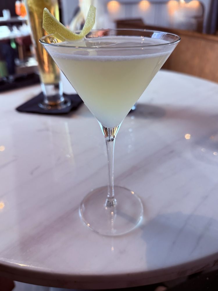 Plum Skybar and Lounge Image