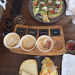 Great blace for Breakfast! Must try Seasonal Coffee. Great blace for Breakfast! Must try Seasonal Coffee.