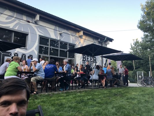 CREW Republic by null