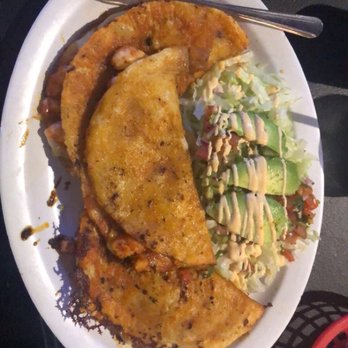 El Chilito - 3 Tacos Gobernador with salad on the side - Mexican Near Me - Bakersfield, California El Chilito - 3 Tacos Gobernador with salad on the side - Mexican Near Me - Bakersfield, California