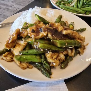 Temple Garden - Asparagus & Chicken rice plate. - Chinese Near Me - Citrus Heights, California Temple Garden - Asparagus & Chicken rice plate. - Chinese Near Me - Citrus Heights, California