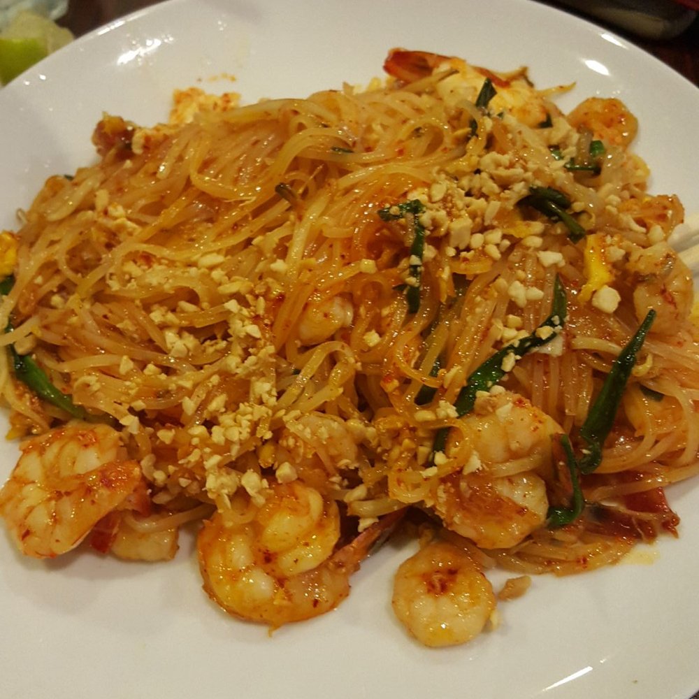 Song Phi Nong - Pad thai - Thai Near Me - Houma, Louisiana