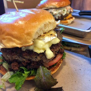 Big Buns - Handsome Tom with Impossible Burger (extra charge for 3$) - Burgers Near Me - Arlington, Virginia Big Buns - Handsome Tom with Impossible Burger (extra charge for 3$) - Burgers Near Me - Arlington, Virginia