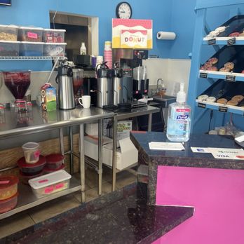 Dixie Hwy Donuts - Donuts Near Me - West Palm Beach, Florida