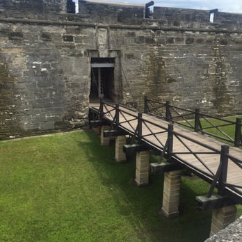Castillo de San Marcos - Entrance to the Castillo. - Landmarks & Historical Buildings Near Me - Saint Augustine, Florida Castillo de San Marcos - Entrance to the Castillo. - Landmarks & Historical Buildings Near Me - Saint Augustine, Florida