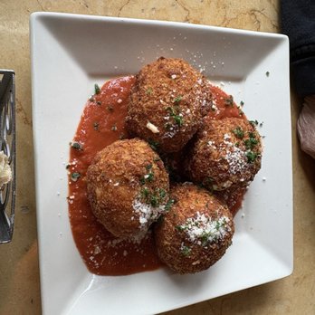 The Cheesecake Factory - Mac and cheese balls - Desserts Near Me - Bridgewater, New Jersey