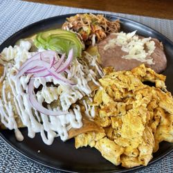 Productos del Campo Doña Lala - The Chilaquiles Verde were PERFECT!! And the bit of Machaca was the best accompaniment. 10/10 would get this again!