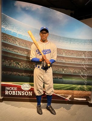Louisville Slugger Museum & Factory by null