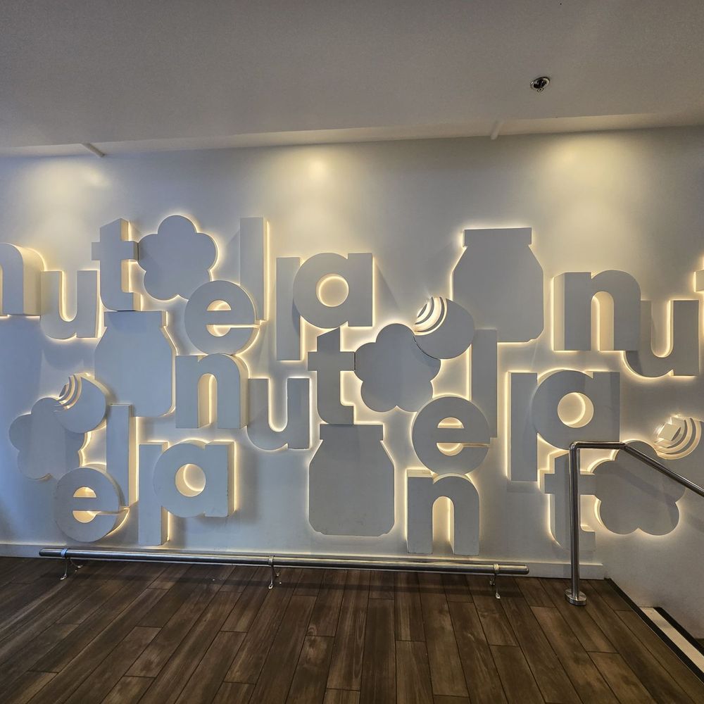 Nutella Cafe - Wall art - Desserts Near Me - Chicago, Illinois Nutella Cafe - Wall art - Desserts Near Me - Chicago, Illinois