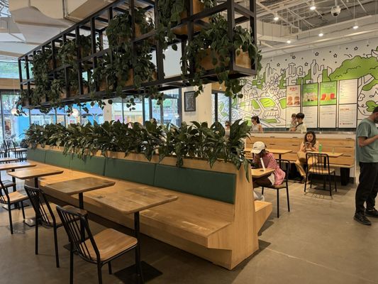 Shake Shack Mosaic District by null