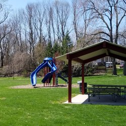 Somers Park - shelter and fort style playground