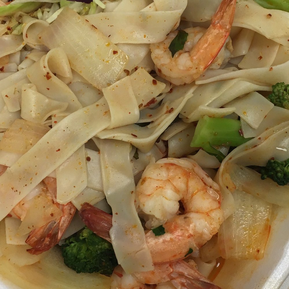 VERY BLAND Pad Kee Mao.