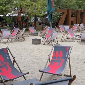 Charlie's Beach - Beach Bars Near Me - Berlin, BE