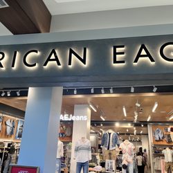 Entrance near Nordstrom in the Westfield Topanga Mall