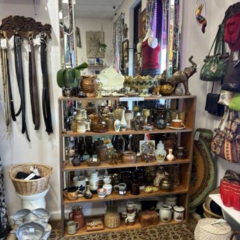 Hanks Vintage - Used, Vintage & Consignment Near Me - Virginia Beach, Virginia Hanks Vintage - Used, Vintage & Consignment Near Me - Virginia Beach, Virginia