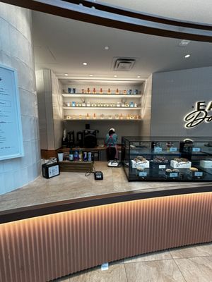 Easy Donuts & Coffee by null