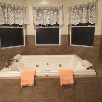 Wilbraham Mansion - JACUZZI. WE Legit spent over two hours relaxing in here - Hotels Near Me - Cape May, New Jersey Wilbraham Mansion - JACUZZI. WE Legit spent over two hours relaxing in here - Hotels Near Me - Cape May, New Jersey