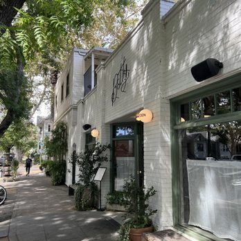 Betty - Wine Bars Near Me - Sacramento, California