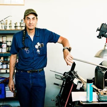 Aardvark Letterpress - Bill, master printer. - Printing Services Near Me - Los Angeles, California Aardvark Letterpress - Bill, master printer. - Printing Services Near Me - Los Angeles, California