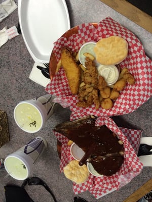 Scotty's Broasted Chicken by null