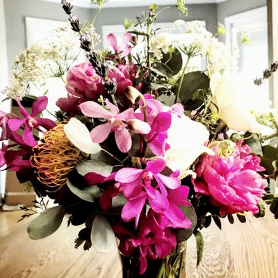 Marguerite Gardens Florist by null