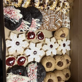 The Bakingtist - Cookies from the holiday baking class - Bakeries Near Me - Huntsville, Alabama The Bakingtist - Cookies from the holiday baking class - Bakeries Near Me - Huntsville, Alabama