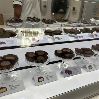 See's Candies - Candy Stores Near Me - San Diego, California See's Candies - Candy Stores Near Me - San Diego, California