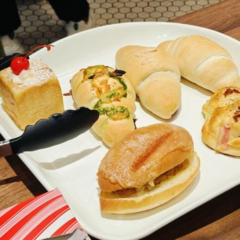Wa-Iro - Bakeries Near Me - Pasadena, California