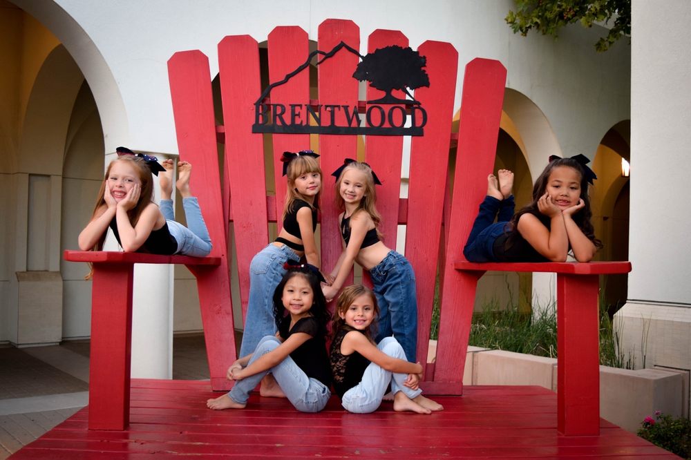 California Dance Academy Logo