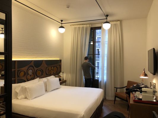 H10 Metropolitan by null