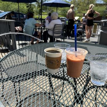 Star Bagel Cafe - Dr Flynn's Cold Elixir smoothie and a cinnamon hazelnut brewed coffee - Bagels Near Me - Nashville, Tennessee