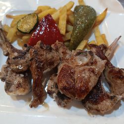 Chuletillas de cabrito de Candeleda