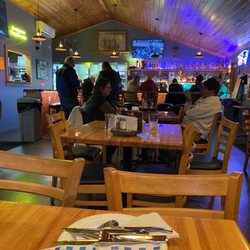 Cooks Landing Pizzeria Bar & Grille - Inside