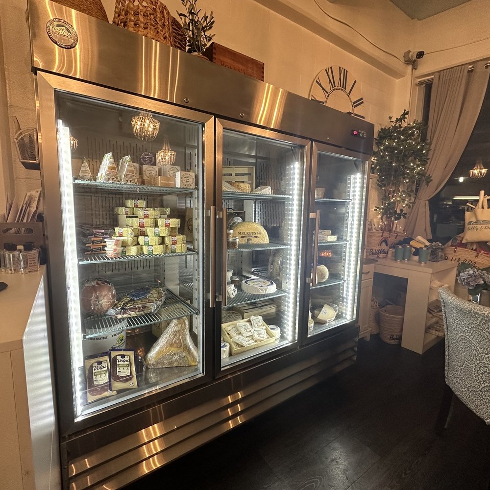 Bubbly & Bleu - Cheese and meats - Cheese Shops Near Me - Honolulu, Hawaii