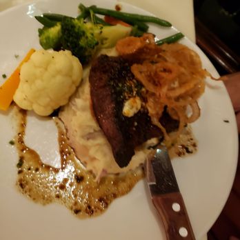 Cooperage Inn - Comfort Food Near Me - Baiting Hollow, New York