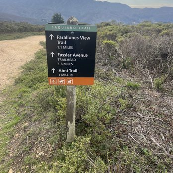 Sweeney Ridge - Parks Near Me - San Bruno, California