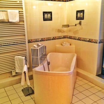 Utkiek - turm-suite badezimmer... - Hotels Near Me - Greifswald, MV Utkiek - turm-suite badezimmer... - Hotels Near Me - Greifswald, MV