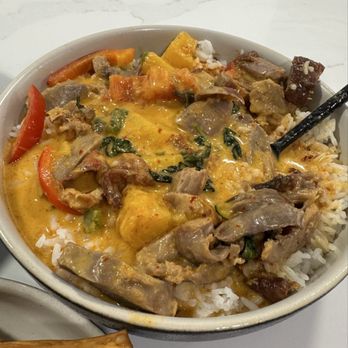 Thai Siri Restaurant - Roasted Duck Curry - Thai Near Me - Streamwood, Illinois Thai Siri Restaurant - Roasted Duck Curry - Thai Near Me - Streamwood, Illinois