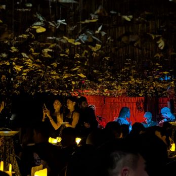The Iron Fairies - Small stage and venue but super fun - Cocktail Bars Near Me - Hong Kong, HK