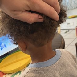 El Rey Barbershop - Back photo of 3yos hair.