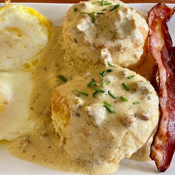 Ruby Slipper Mobile - Biscuits & Gravy - Breakfast & Brunch Near Me - Mobile, Alabama