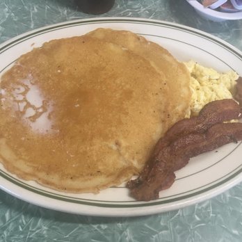 Uncle Bud's Kitchen - Early bird special (really good price $10) - Breakfast & Brunch Near Me - Bellflower, California Uncle Bud's Kitchen - Early bird special (really good price $10) - Breakfast & Brunch Near Me - Bellflower, California