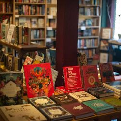 Dudley's Bookshop Cafe
